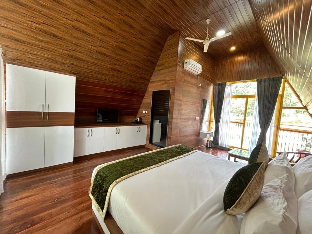 Suvarna Eco Village มาดิเครี ภายนอก รูปภาพ