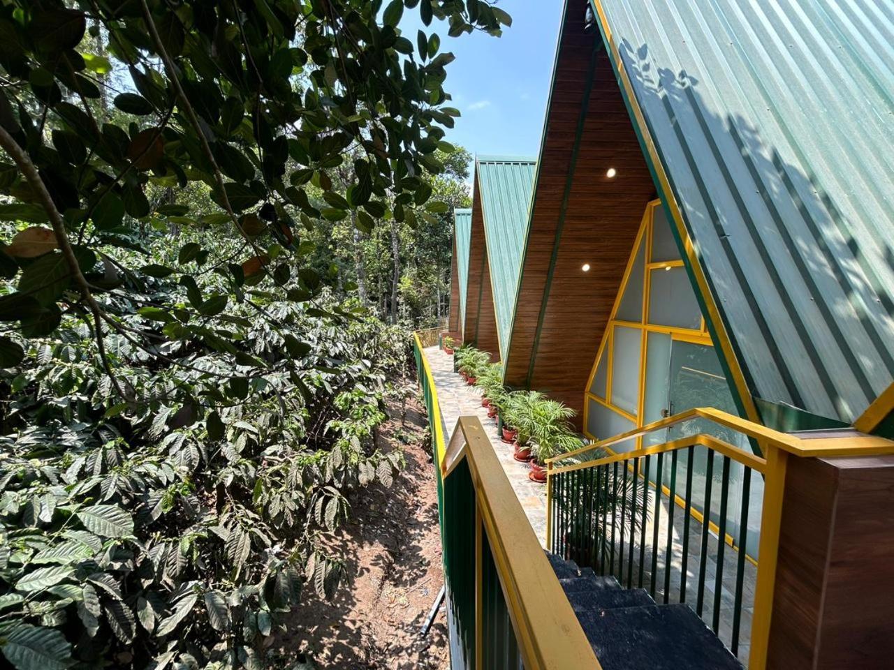 Suvarna Eco Village มาดิเครี ภายนอก รูปภาพ